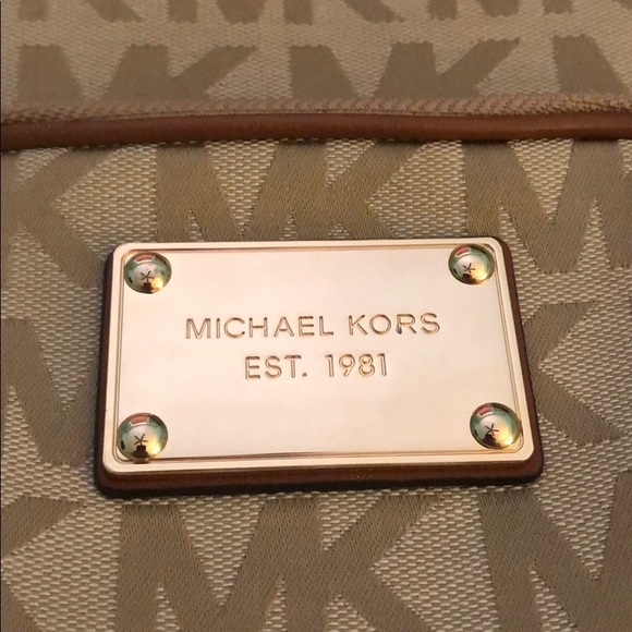 Michael Kors women’s bag - Picture 4 of 5